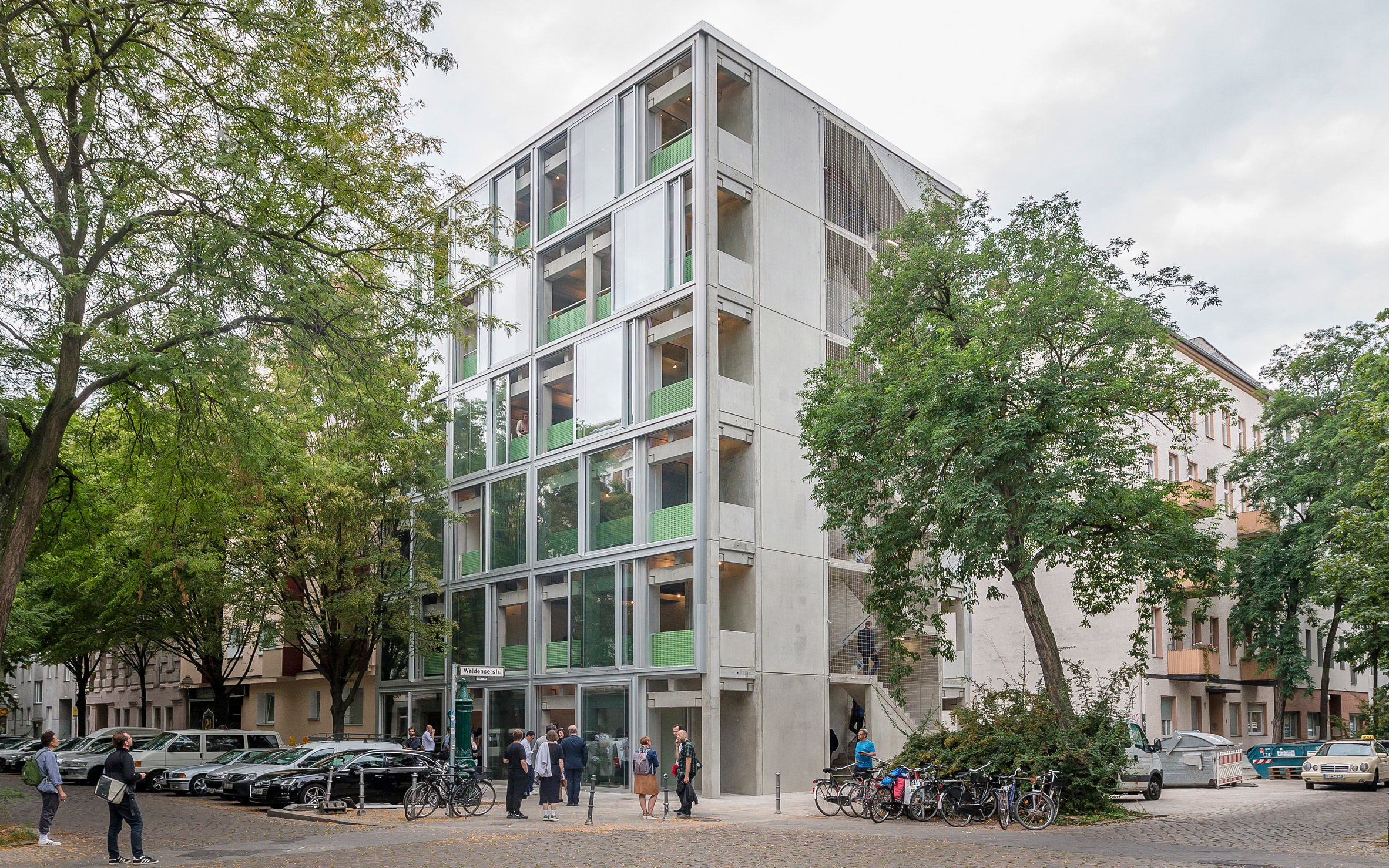 Modernes Berliner Wohngebäude als Beispiel für Immobilieninvestments